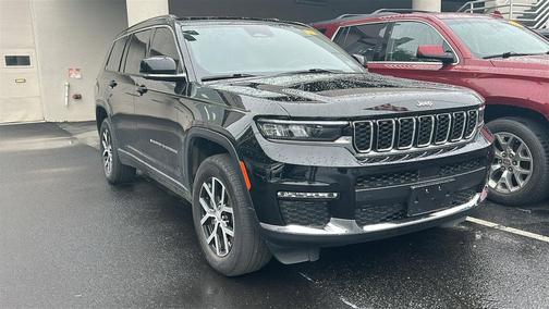 Diamond Black Crystal Pearlcoat 2023 Jeep Grand Cherokee L Limited
