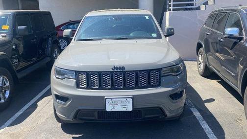 2022 Jeep Grand Cherokee Laredo