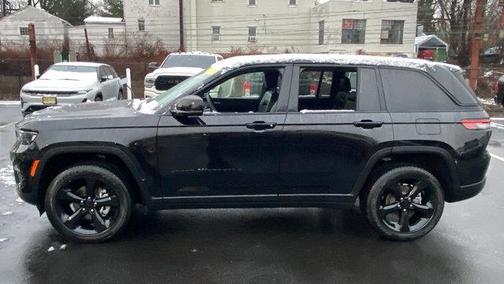 2024 Jeep Grand Cherokee Altitude