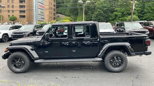 2025 Jeep Gladiator High Tide