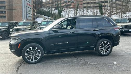 2022 Jeep Grand Cherokee Overland