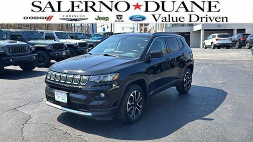 Diamond Black Crystal Pearlcoat 2022 Jeep Compass Limited