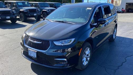 2026 Chrysler Pacifica L