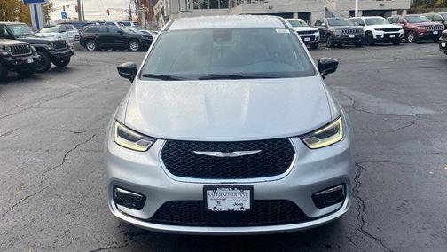 2026 Chrysler Pacifica L