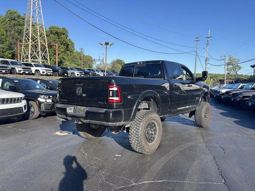 Diamond Black Crystal Pearlcoat 2021 RAM 2500 Limited Crew Cab 4x4 6'4' Box