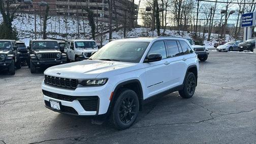 2026 Jeep Grand Cherokee Altitude