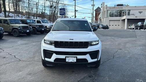 2026 Jeep Grand Cherokee Altitude