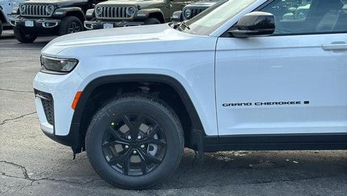 2026 Jeep Grand Cherokee Altitude