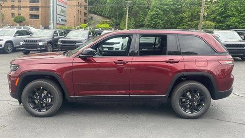 2025 Jeep Grand Cherokee Altitude