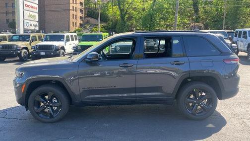 2025 Jeep Grand Cherokee Altitude