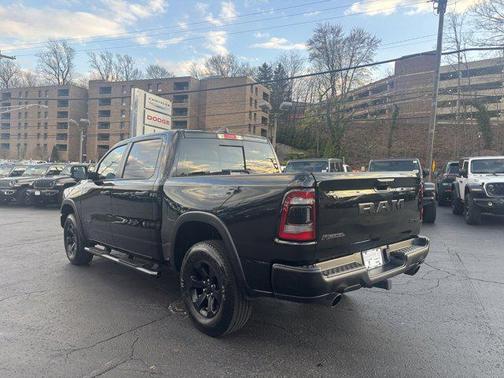 Diamond Black Crystal Pearlcoat 2022 RAM 1500 Rebel