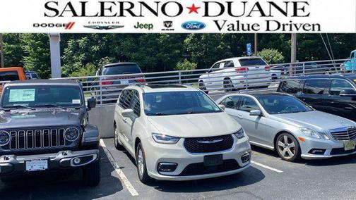 2021 Chrysler Pacifica Touring L