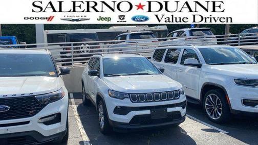 2022 Jeep Compass Latitude Lux