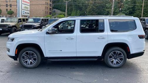 2025 Jeep Wagoneer Base