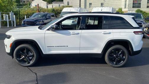2025 Jeep Grand Cherokee Limited X
