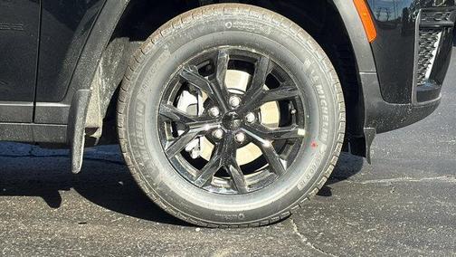 2026 Jeep Grand Cherokee Altitude