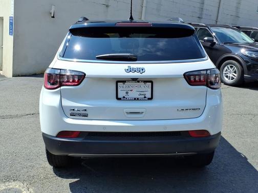 Bright White Clearcoat 2024 Jeep Compass Limited