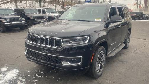 2025 Jeep Wagoneer Base