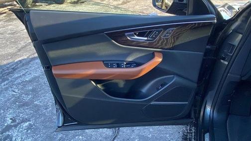 2021 Audi Q8 55 Premium Plus