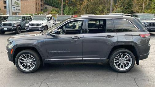 2022 Jeep Grand Cherokee 4xe Summit