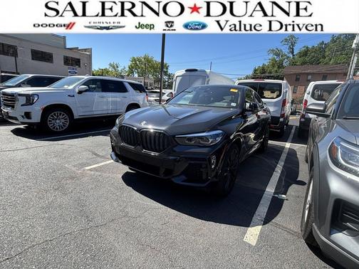Black Sapphire Metallic 2022 BMW X6 xDrive40i