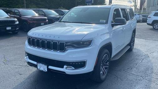 2025 Jeep Wagoneer L Base