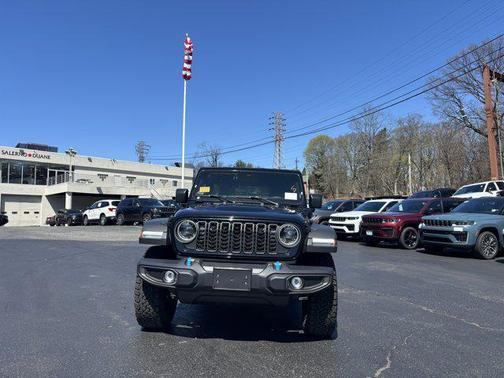 Black Clearcoat 2025 Jeep Wrangler 4xe Rubicon