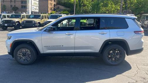 2025 Jeep Grand Cherokee L Altitude