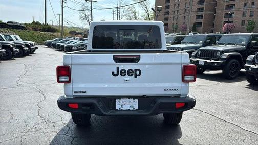 Bright White Clearcoat 2026 Jeep Gladiator Sahara