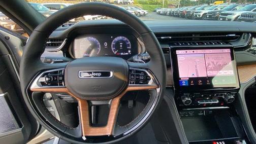 2025 Jeep Grand Cherokee Summit