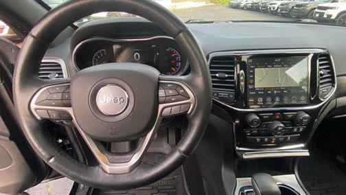 2022 Jeep Grand Cherokee Laredo