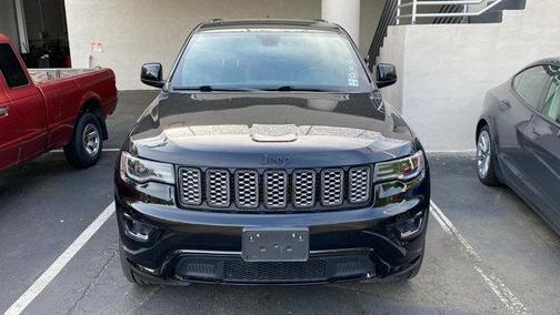 2022 Jeep Grand Cherokee Laredo