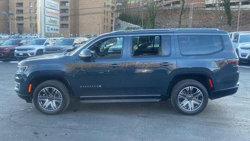 2025 Jeep Wagoneer Base