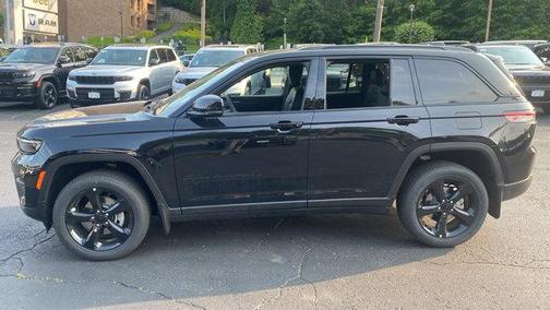2025 Jeep Grand Cherokee Altitude