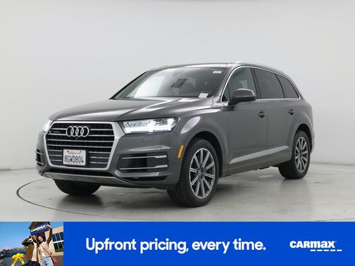 Gray 2019 Audi Q7 Premium Plus