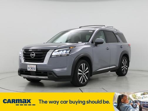 2023 Nissan Pathfinder Platinum