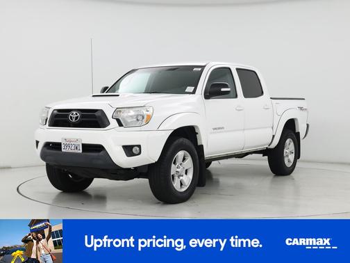 White 2015 Toyota Tacoma Prerunner