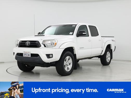 White 2015 Toyota Tacoma Prerunner