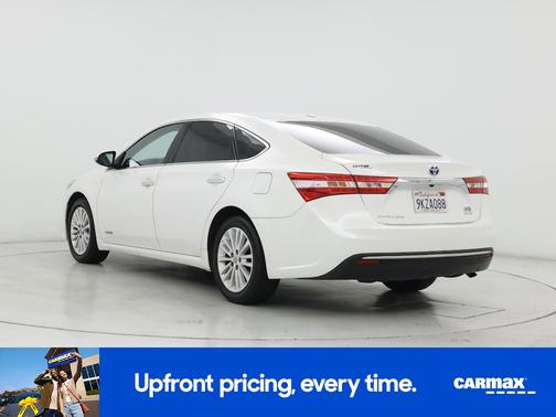 White 2015 Toyota Avalon Hybrid XLE Premium