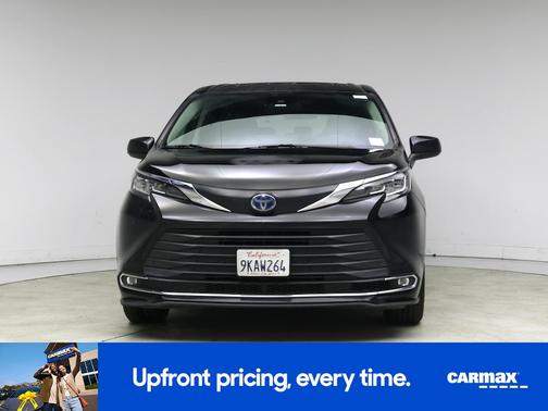 2022 Toyota Sienna XLE