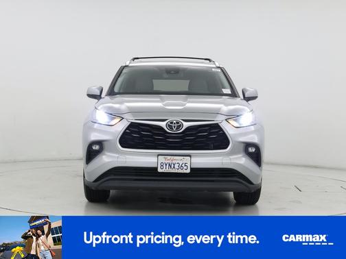 Silver 2021 Toyota Highlander XLE