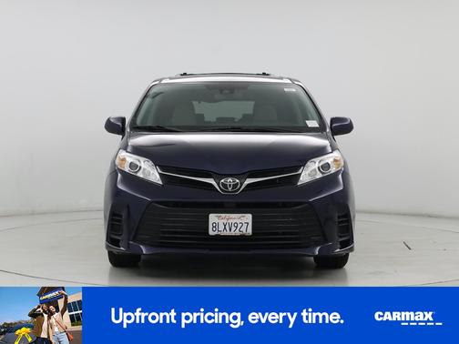 2020 Toyota Sienna LE