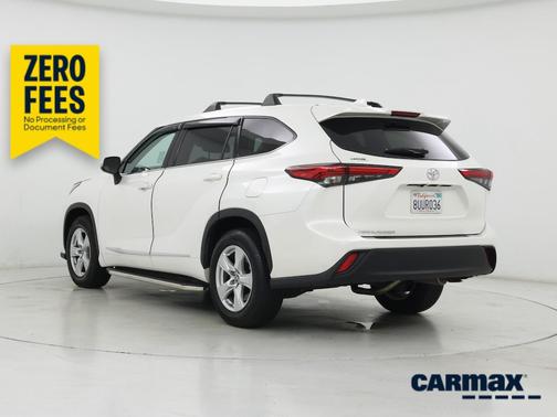 White 2021 Toyota Highlander L