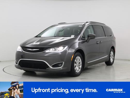 Gray 2017 Chrysler Pacifica Touring L