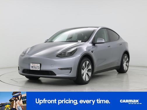 Gray 2024 Tesla Model Y Long Range
