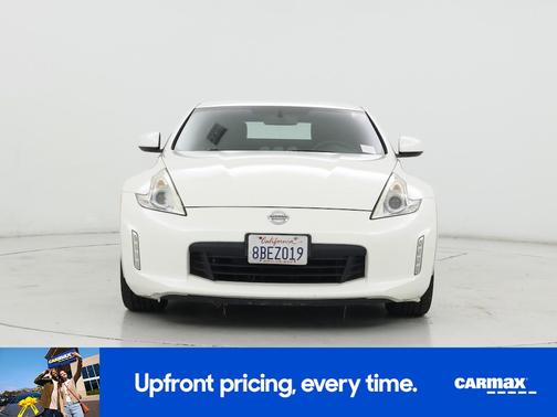 White 2016 Nissan 370Z