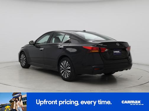 2023 Nissan Altima SV