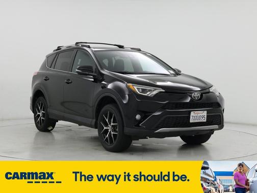 2017 Toyota RAV4 SE