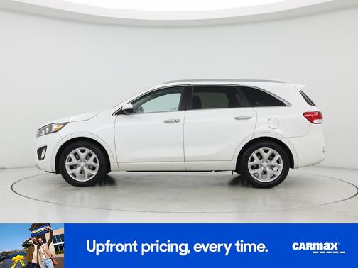 White 2016 Kia Sorento SX