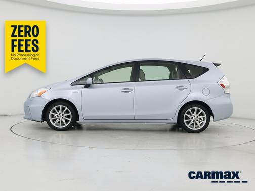 Blue 2014 Toyota Prius v Five